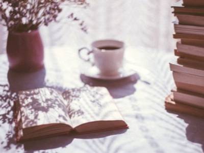 Notre sélection de bouquins et musiques pour l’été !