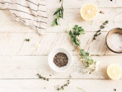 DIY de printemps : 5 mini recettes de sels aromatisés