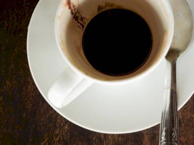 Au fond de ma tasse : lire l’avenir dans le marc de café