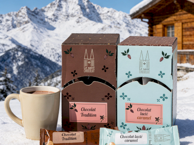 Chocolat chaud à la montagne : savourez l’hiver avec les sticks La Maison du Bon Café