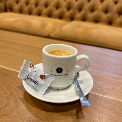 Crousti pralin : billes soufflées enrobées de chocolat 